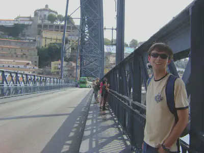 Picture of me in a bridge in Porto, Portugal